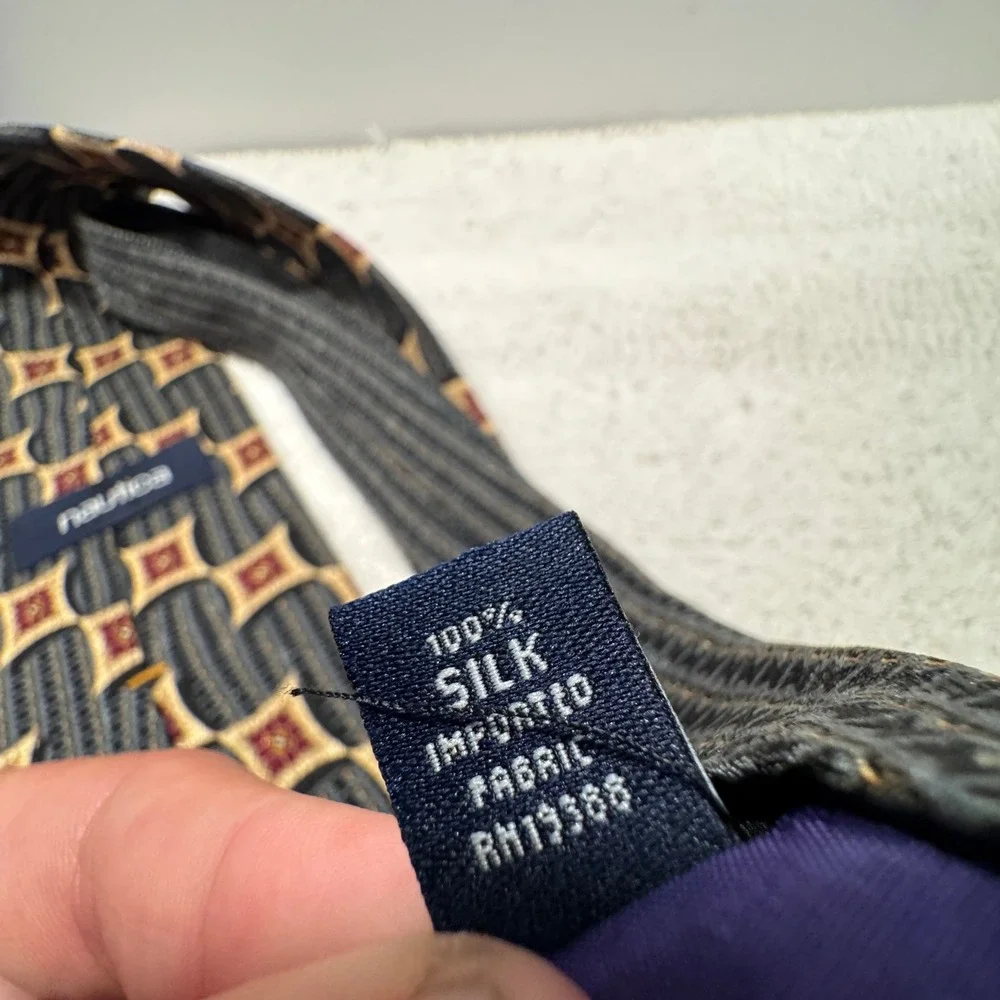 Nautica Tie Gray Gold Geometric Medallion Silk Business Professional Classic